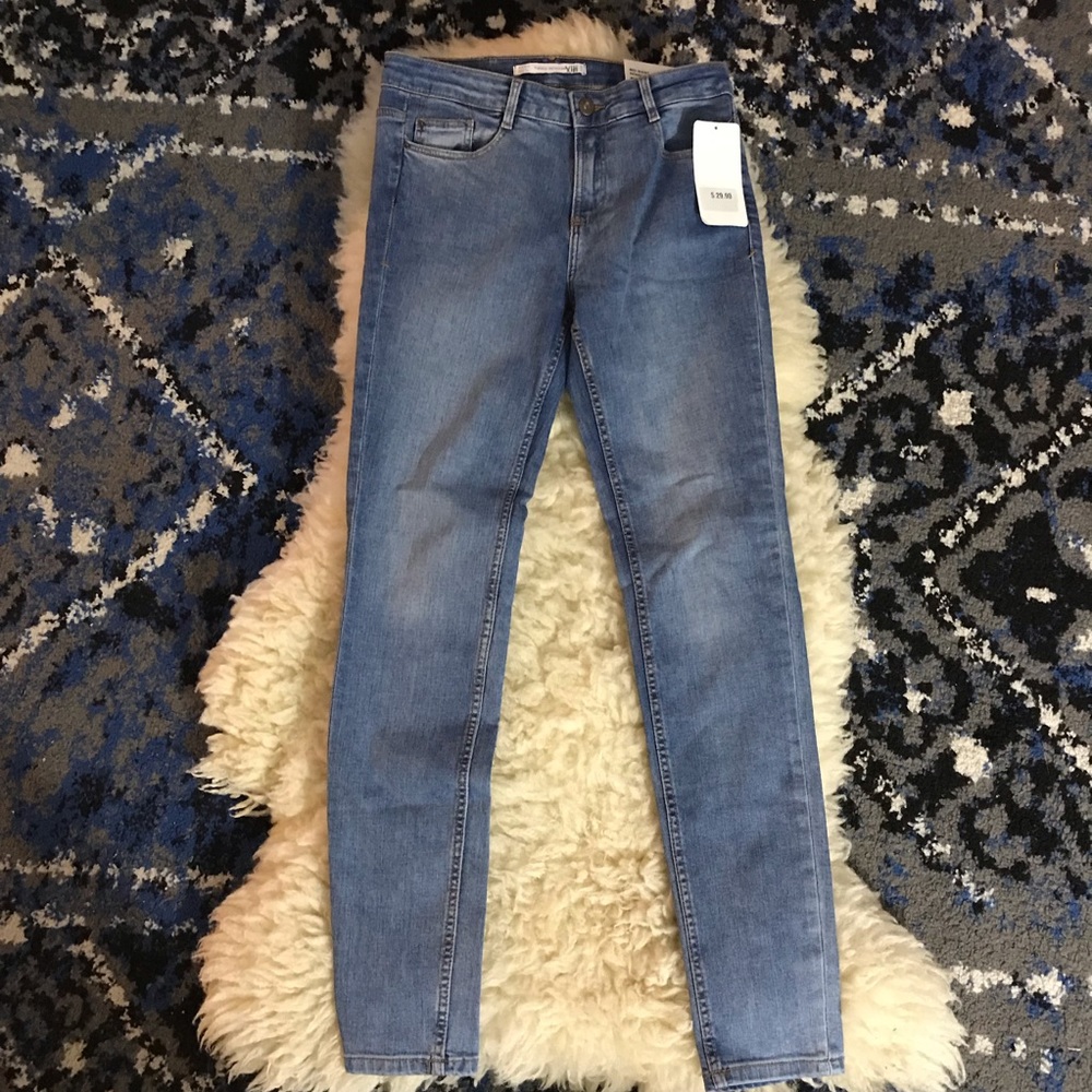Zara Mid Rise Skinny Jeans 6 Light NWT